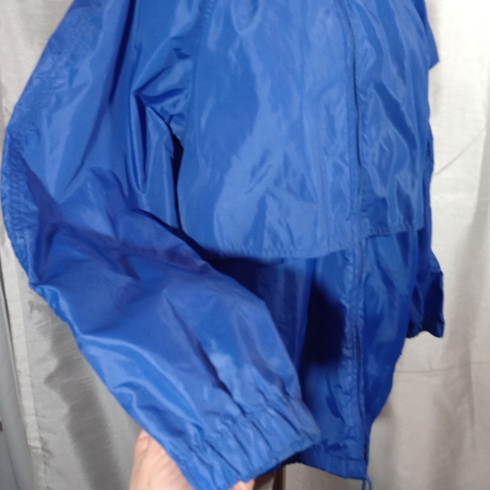 Eddie Bauer Windbreaker Jacket, Hide-A Hood/water resistant/ZipUp/Pckts, blue, M - Picture 12 of 12